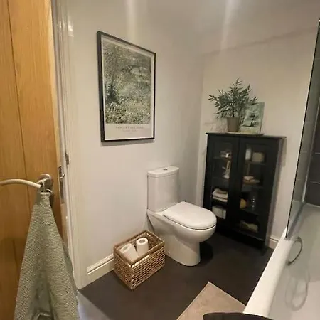 Nestled In Apartament